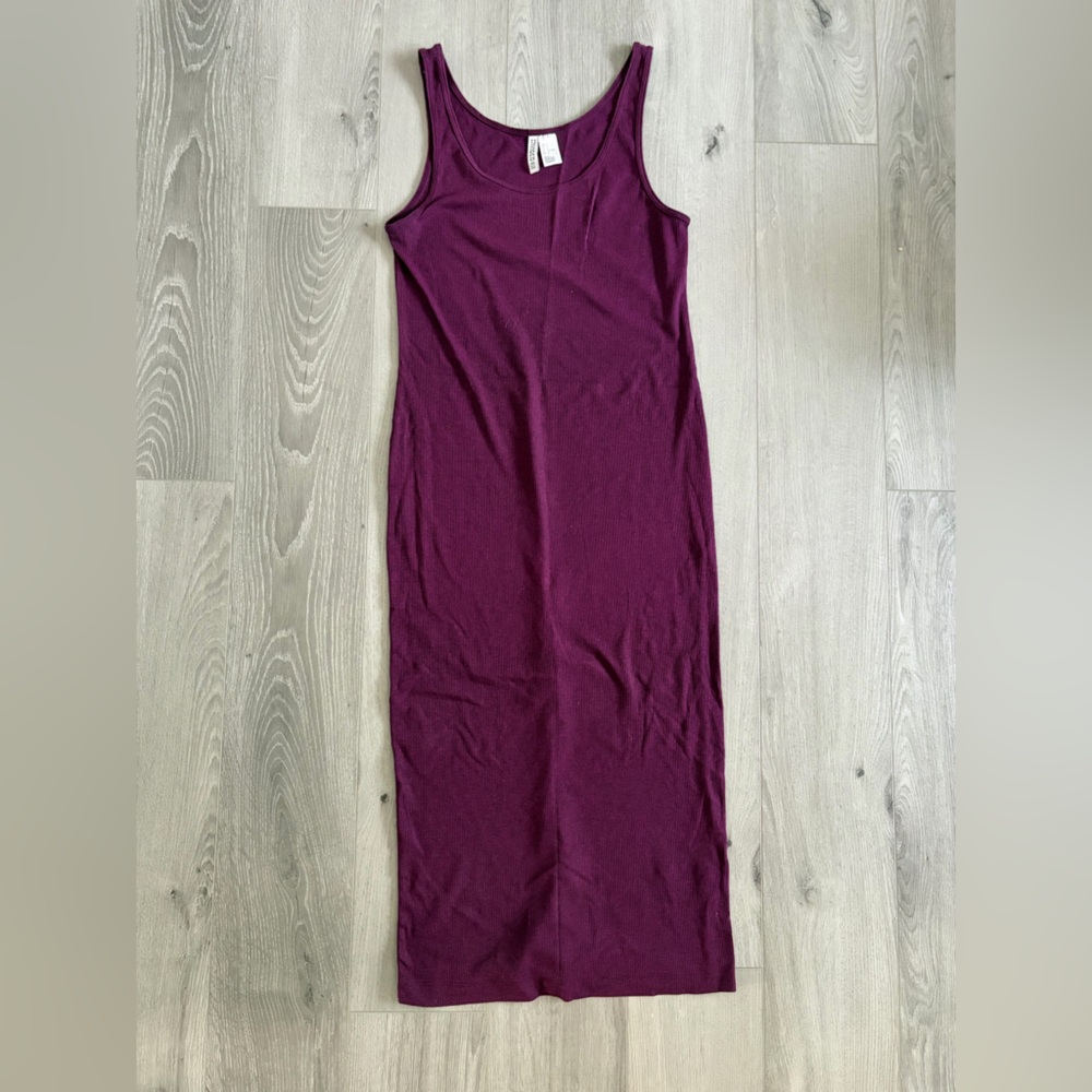 H&M Divided Maroon Midi Dress size M